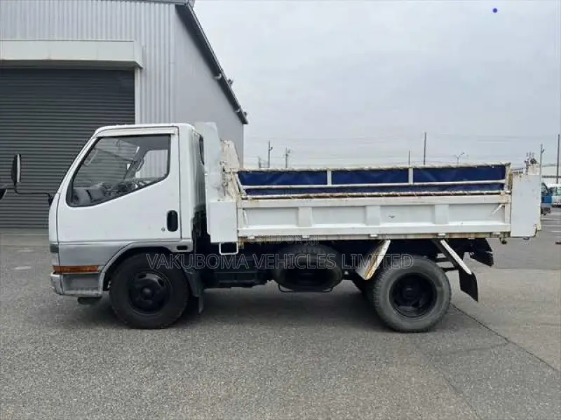 Mitsubishi Canter