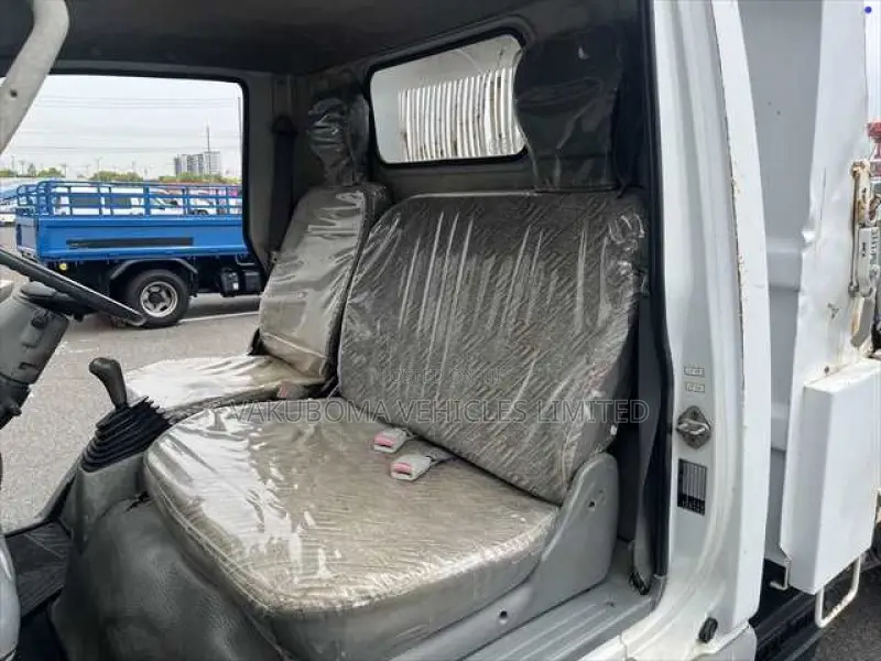 Mitsubishi Canter