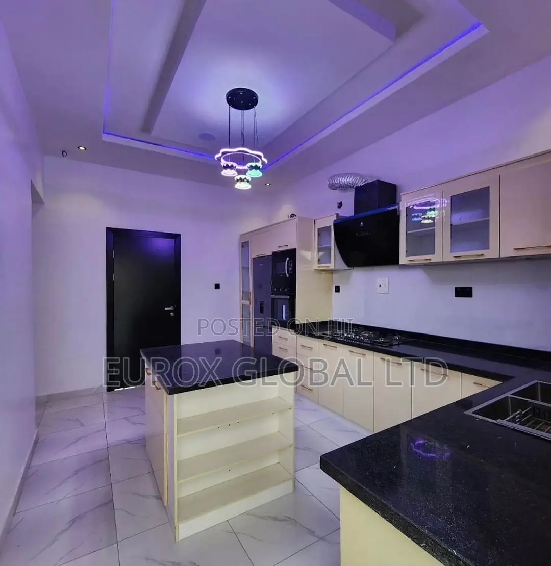 Tunajenga Nyumba Za Kuishi,Apartments,Godowns,Mashule N.K