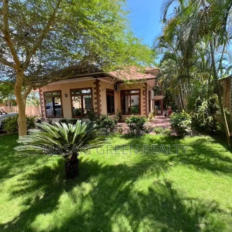 5bdrm House in Salasala, Kinondoni for sale