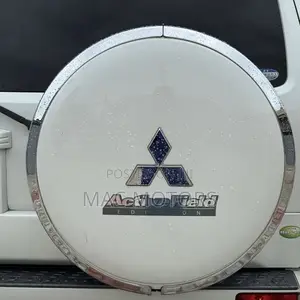 Mitsubishi Pajero 2005 White