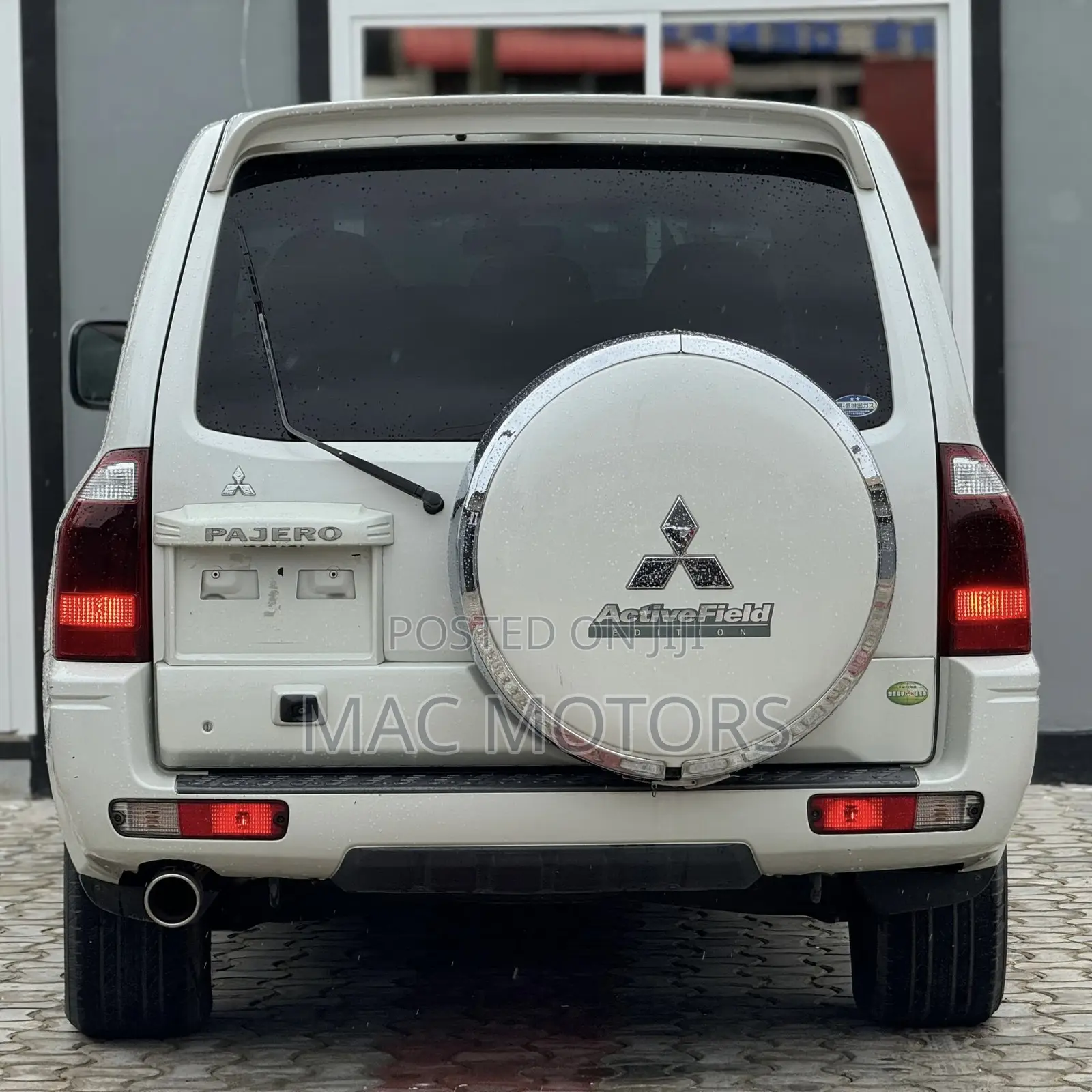 Mitsubishi Pajero 2005 White