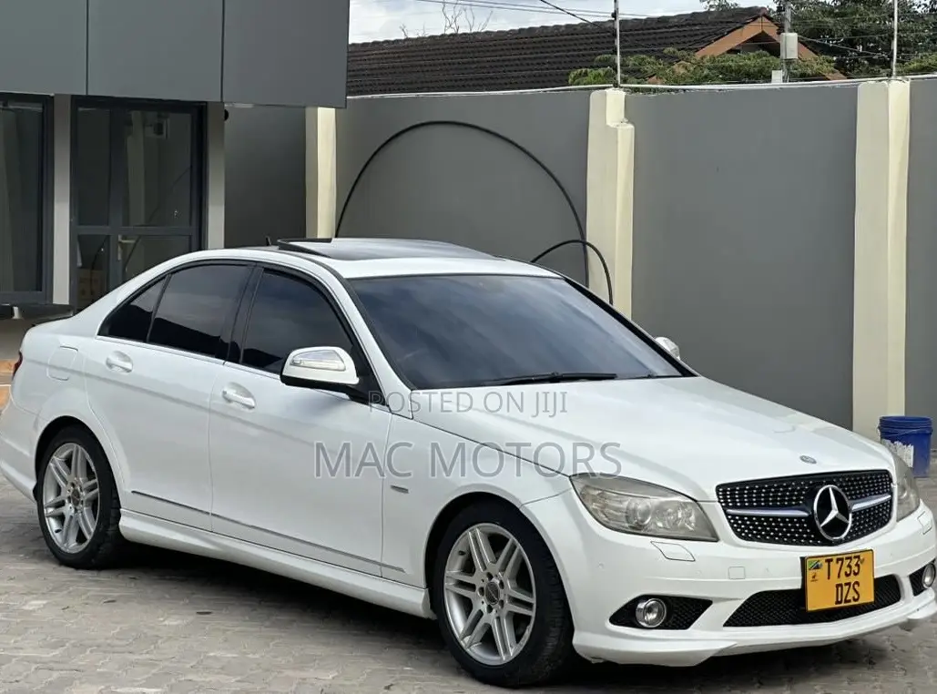 Mercedes-Benz C-Class 2010 White