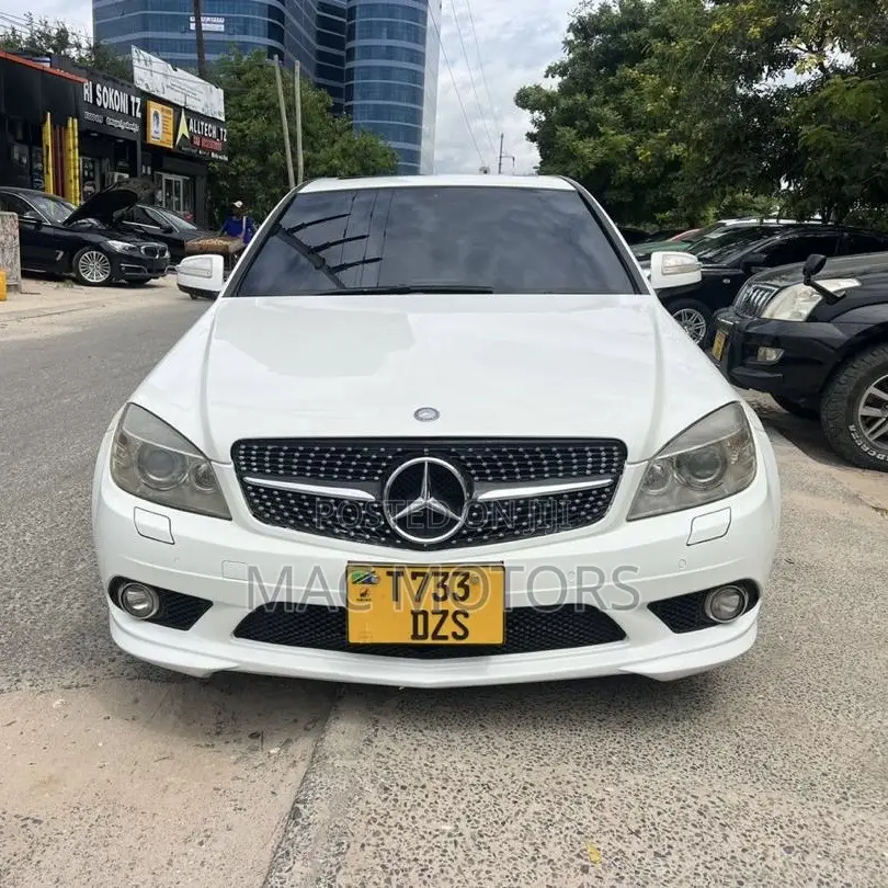 Mercedes-Benz C-Class 2010 White