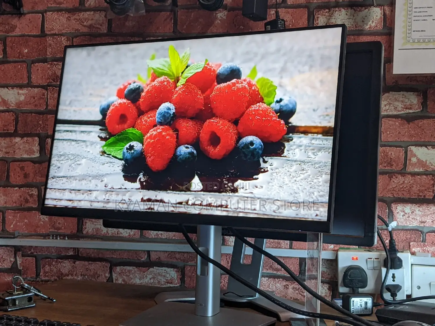 Monitor Dell Frameless 24 NCH Hd