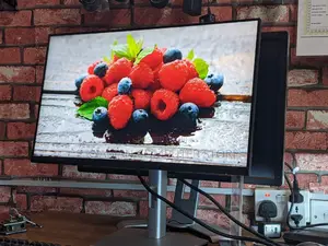 Monitor Dell Frameless 24 NCH Hd