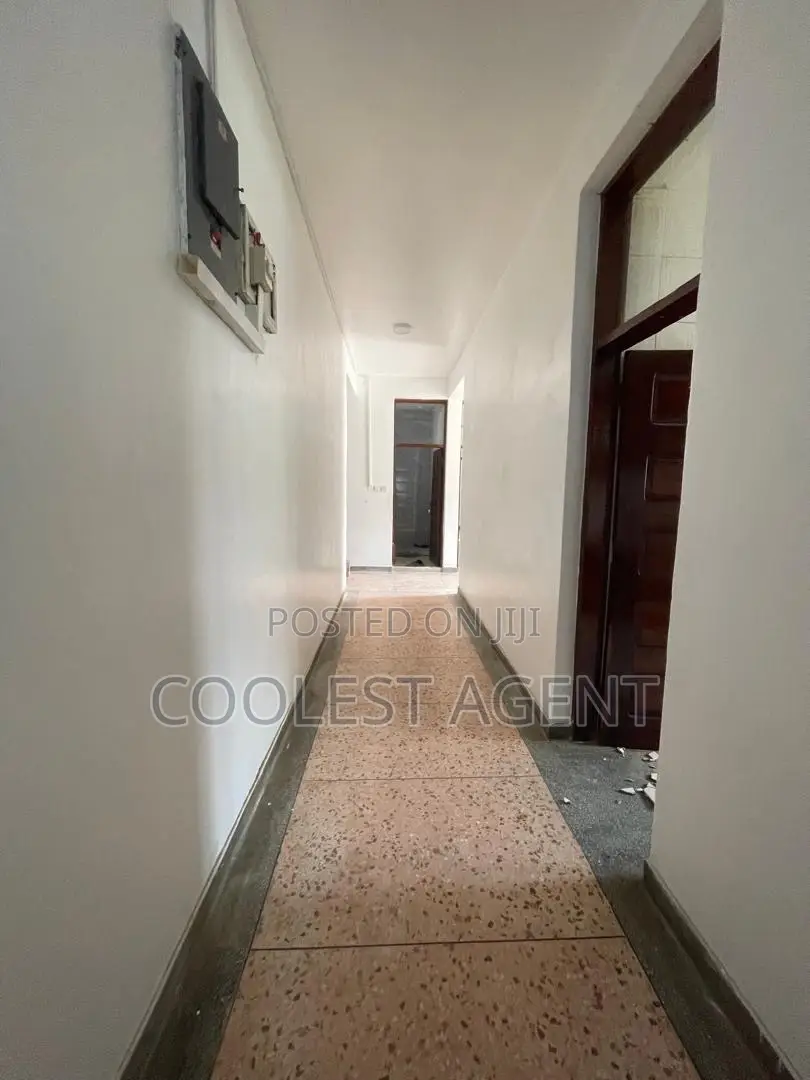 8bdrm Bungalow in Masaki, Kinondoni for rent