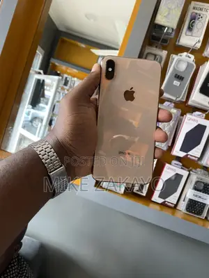 Apple iPhone XS Max 64 GB Gold