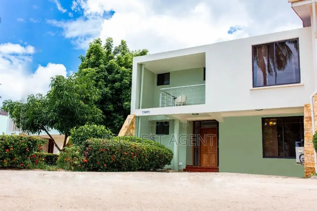 Furnished 3bdrm Villa in Mbezibeach, Kinondoni for rent