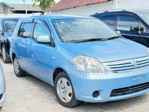 Toyota Raum 2006 Blue