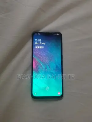 New Samsung Galaxy A70 128 GB Black