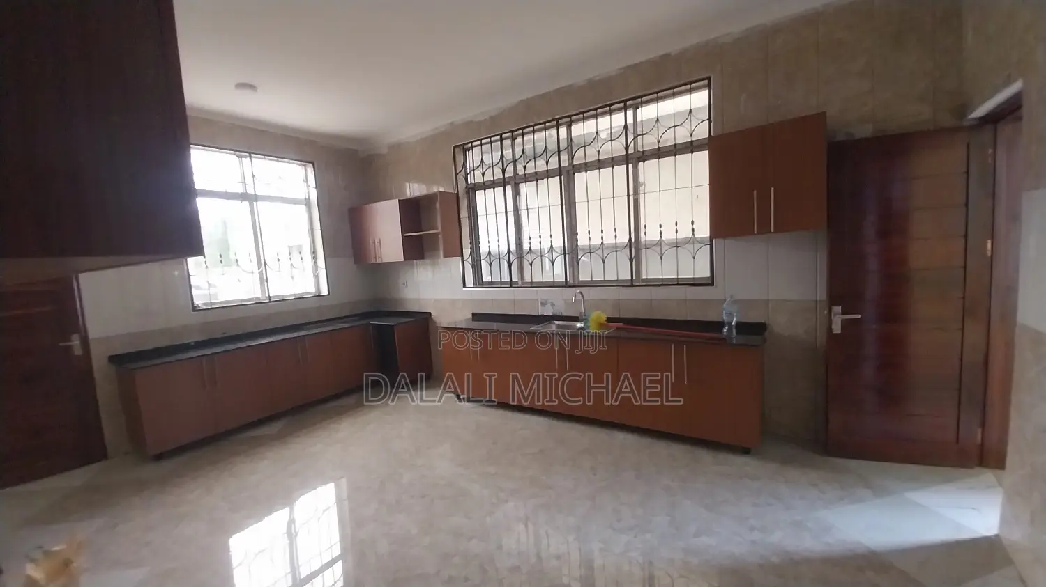 4bdrm Bungalow in Mbezibeach for rent