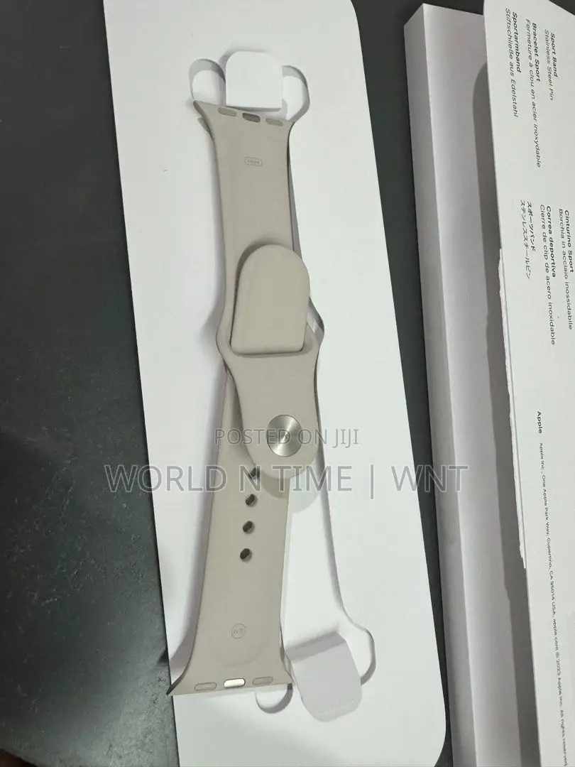 Apple Watch Series 9 GPS, 41mm Starlight Aluminum Case
