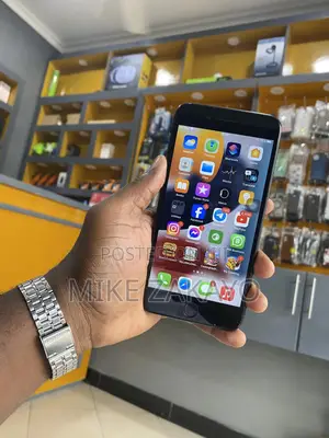 Apple iPhone 7 Plus 128 GB Black