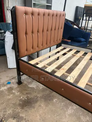 Kitanda Used, Size 5×6 Bedsofa Chuma