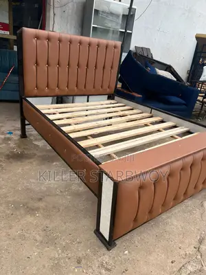 Kitanda Used, Size 5×6 Bedsofa Chuma