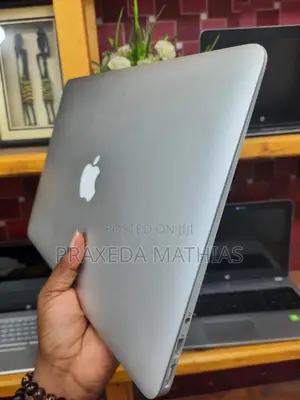Laptop Apple MacBook Air 2015 4GB Intel Core I5 SSD 128GB