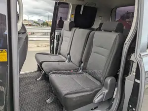 Toyota Noah 2010 Black