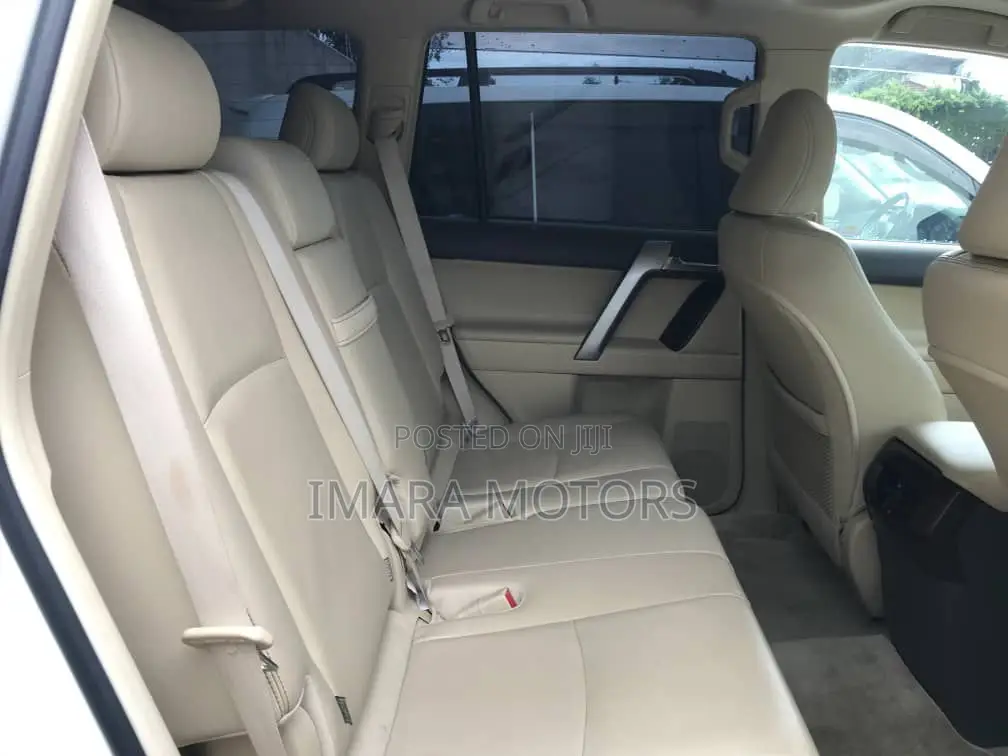 Toyota Land Cruiser Prado 2015 White