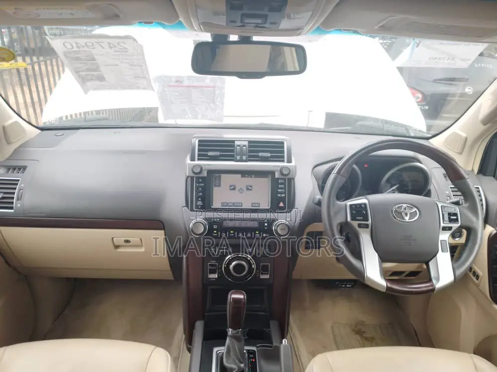 Toyota Land Cruiser Prado 2015 White