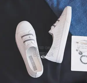Ladies Simple Shoes | Sneakers