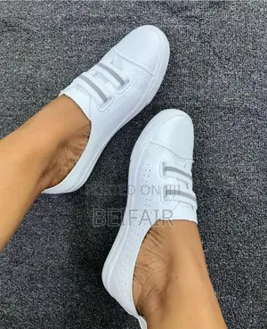 Ladies Simple Shoes | Sneakers