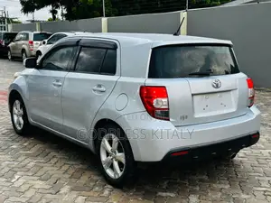 Toyota IST 2007 Silver