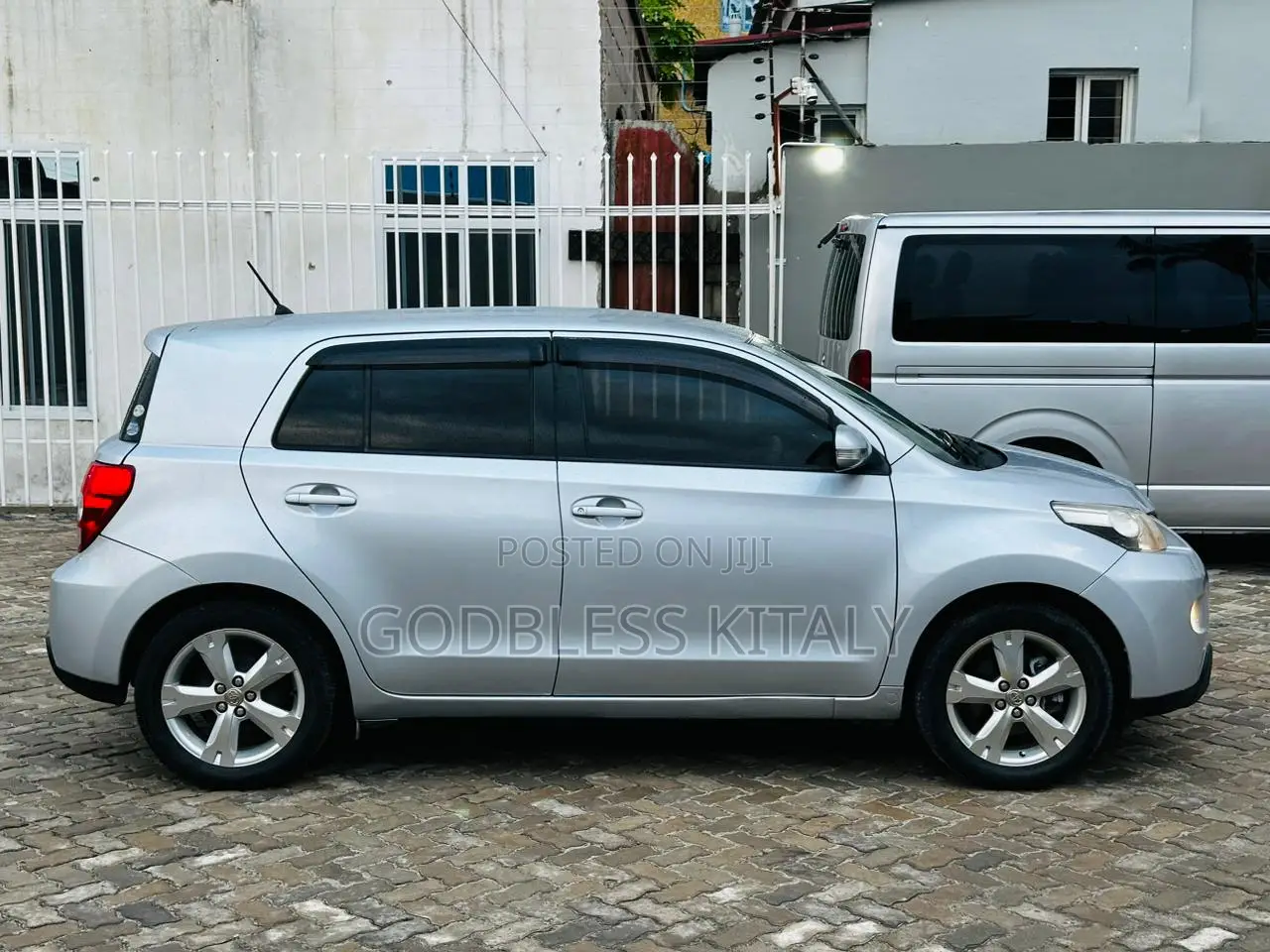 Toyota IST 2007 Silver