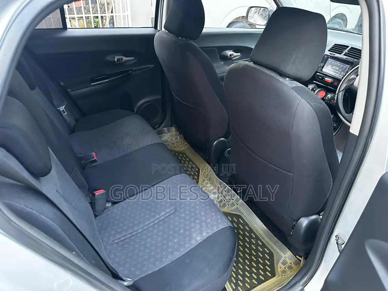Toyota IST 2007 Silver