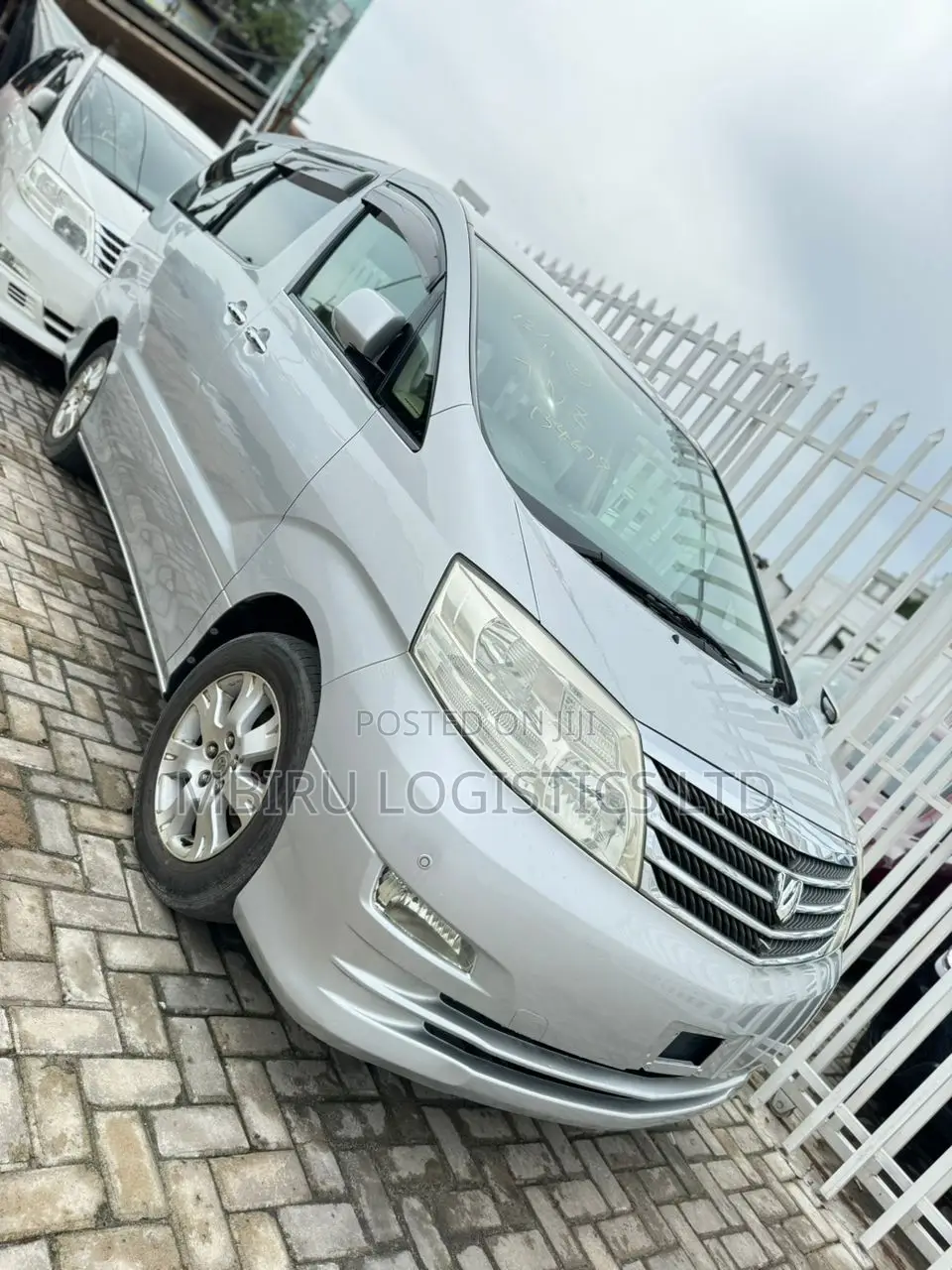 Toyota Alphard 2006 Silver