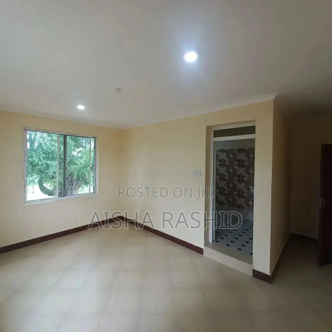 1bdrm Apartment in Kimara for rent