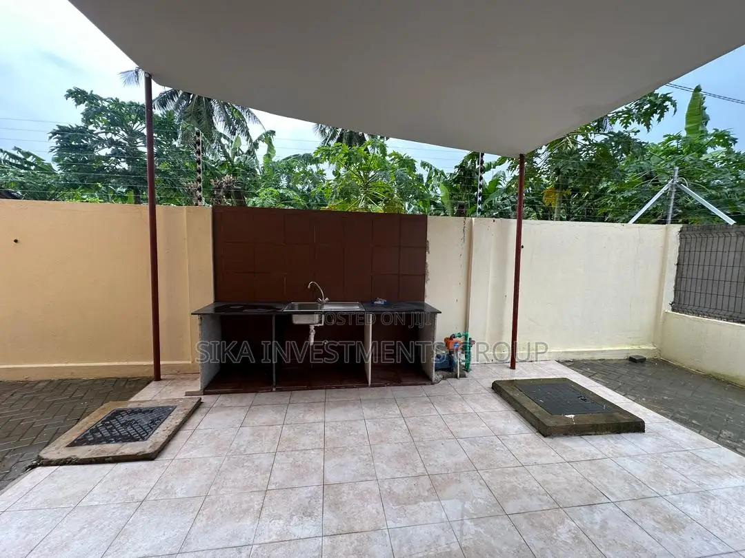 6bdrm Villa in Oysterbay, Kinondoni for rent