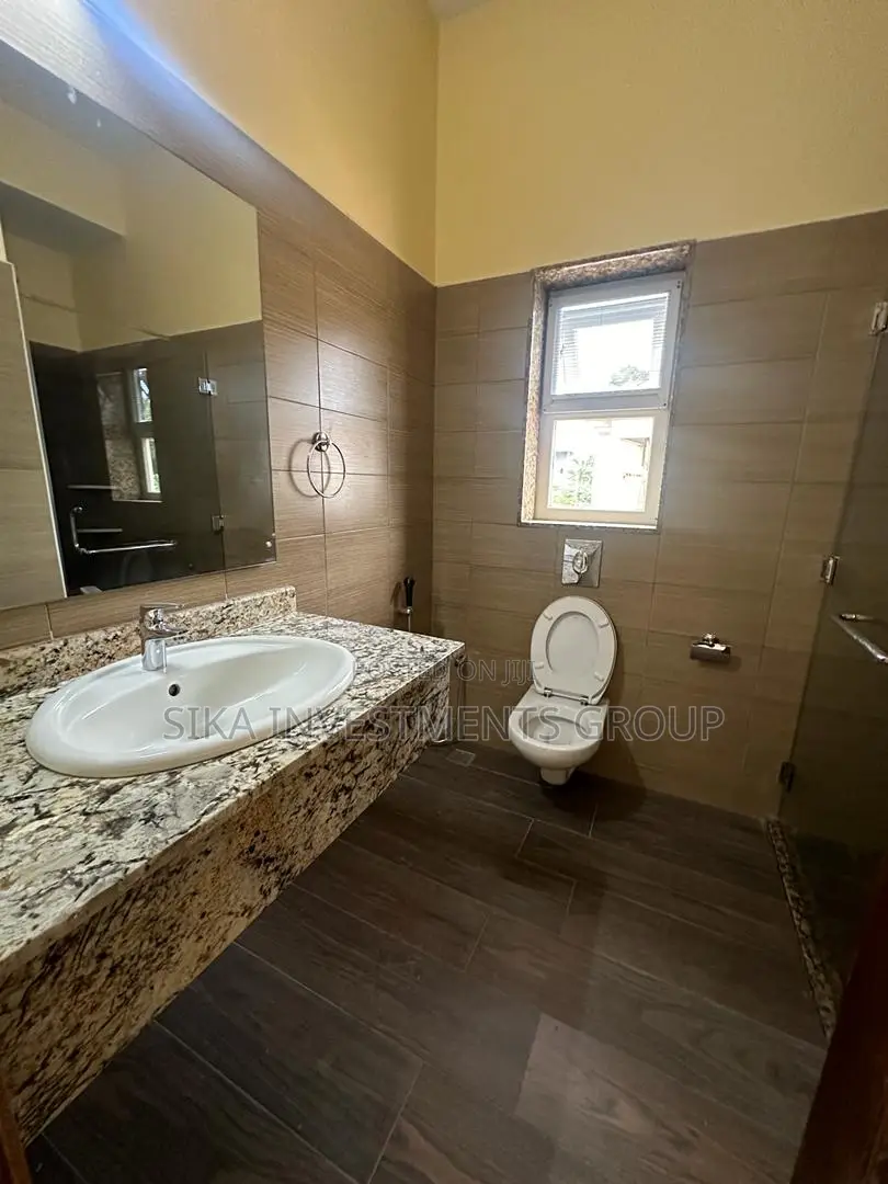 6bdrm Villa in Oysterbay, Kinondoni for rent