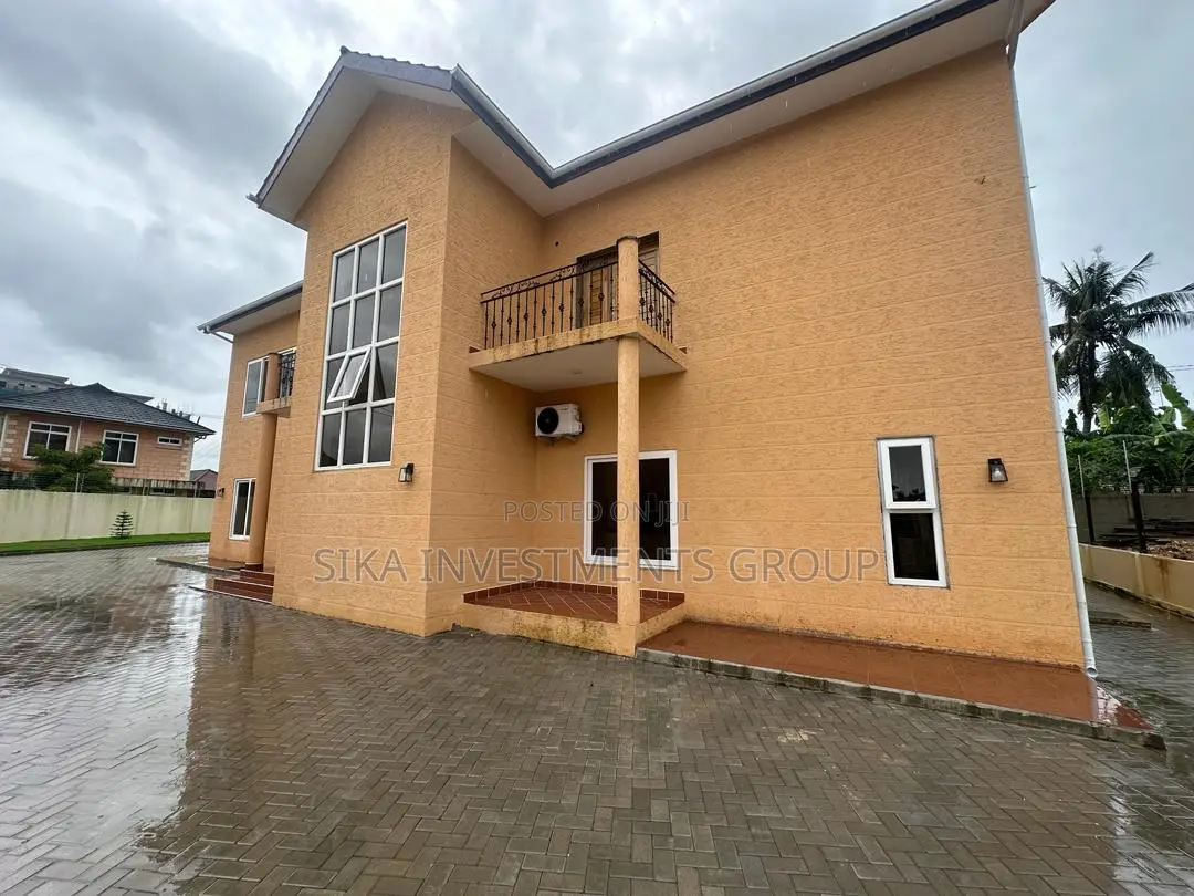 6bdrm Villa in Oysterbay, Kinondoni for rent
