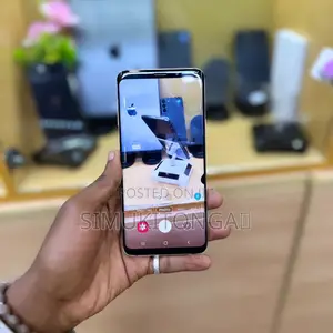 New Samsung Galaxy S9 Plus 64 GB Gold
