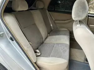 Toyota Corolla RunX 2003 Silver