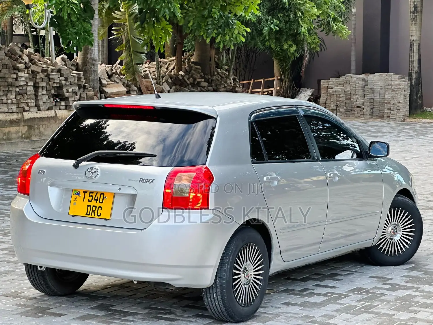 Toyota Corolla RunX 2003 Silver