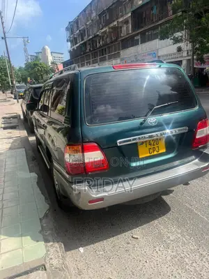 Toyota Land Cruiser 2004 Green