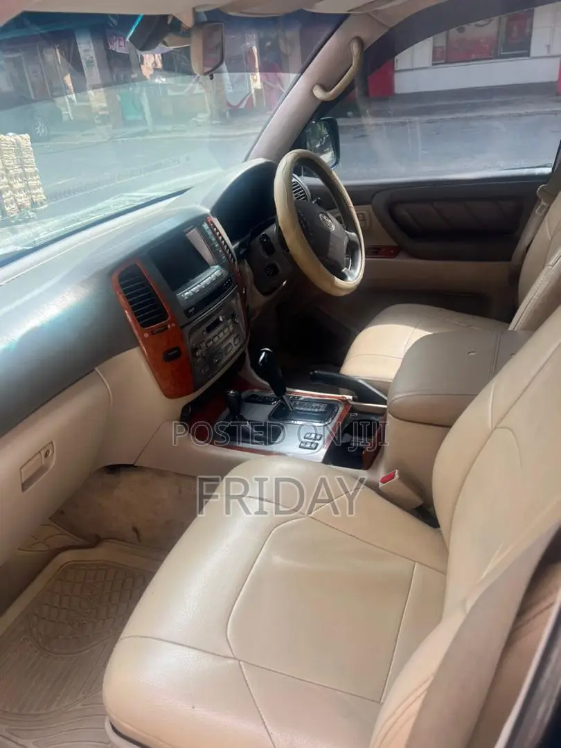 Toyota Land Cruiser 2004 Green
