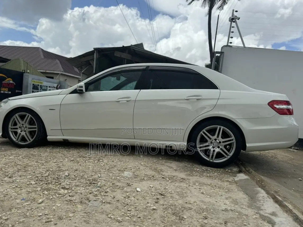 Mercedes-Benz E250 2012 White