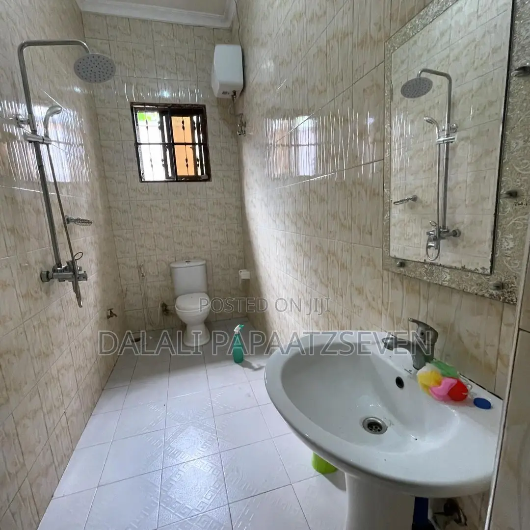 3bdrm House in Dalalipapaatzseven, Kinondoni for rent