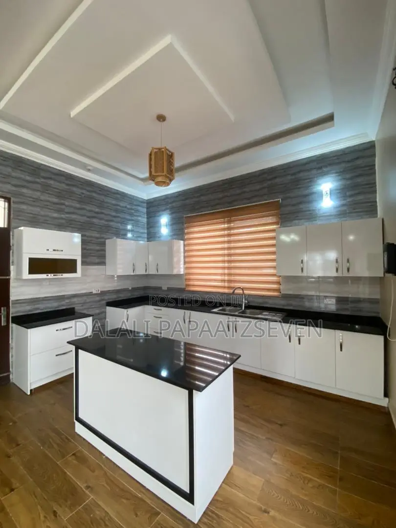 3bdrm House in Dalalipapaatzseven, Mbweni for rent