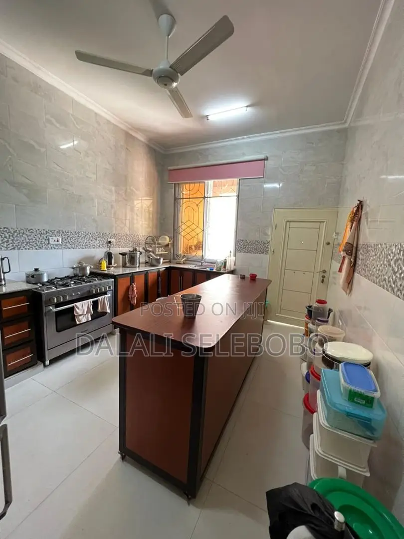 5bdrm Bungalow in Bunju Beach for sale
