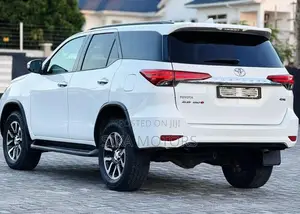 Toyota Fortuner 2017 White