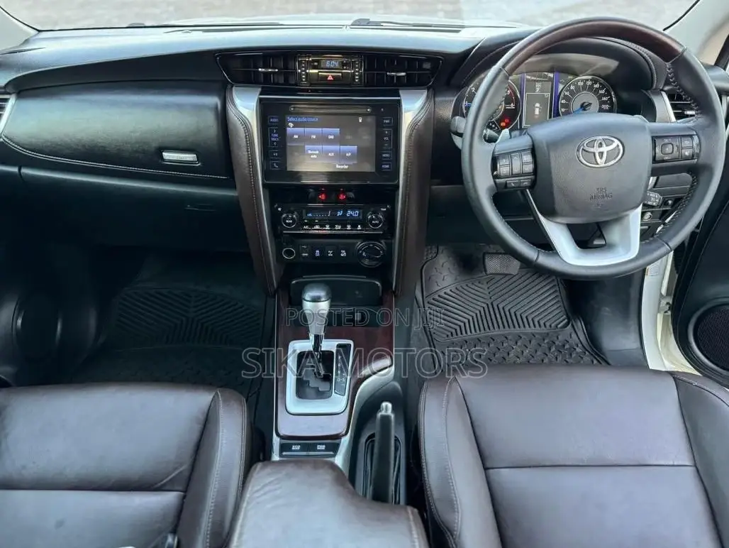 Toyota Fortuner 2017 White