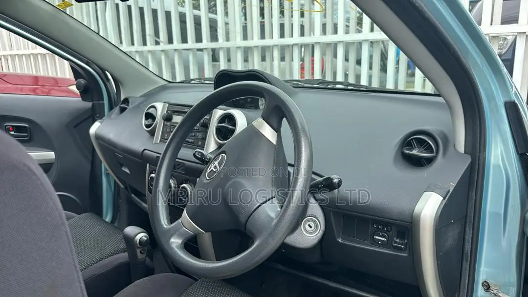 Toyota IST 2003 Blue