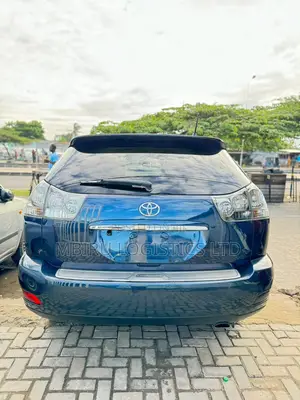 Toyota Harrier 2004 Blue