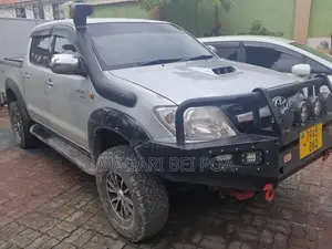 Toyota Hilux 2009 Silver