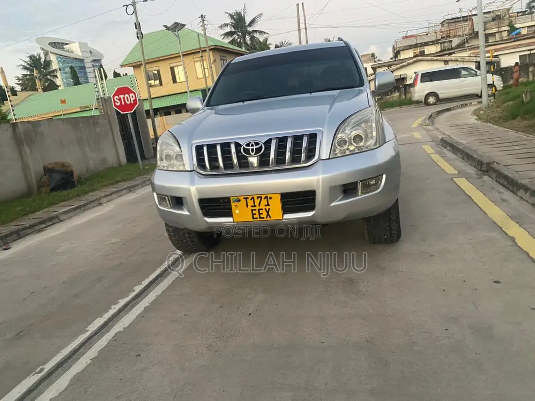 Toyota Land Cruiser Prado 2005 Silver