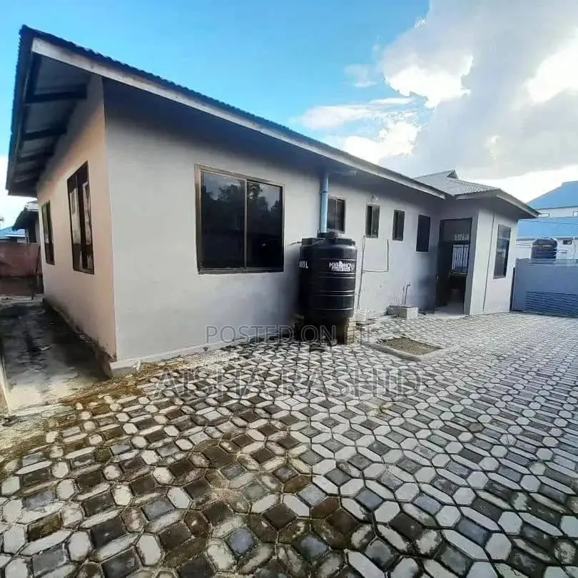 3bdrm House in Kinondoni for rent